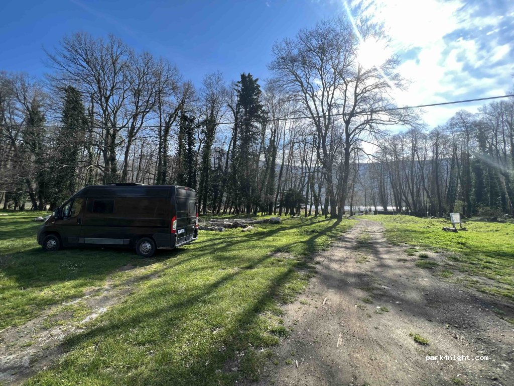(85028) Atella - Località Monticchio Laghi — foto 2