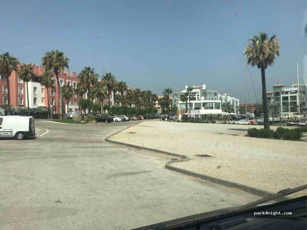 (11310) San Roque - 1 Puerto Sotogrande — foto