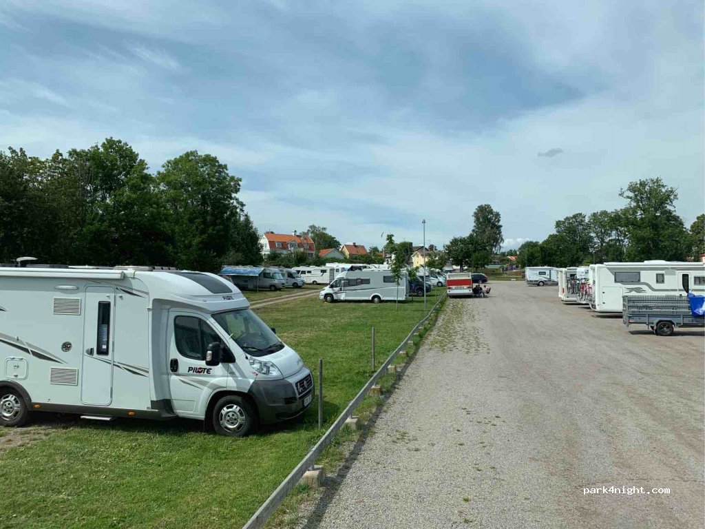 (590 77) Vreta Kloster - 4B Stjärnorpsvägen — foto