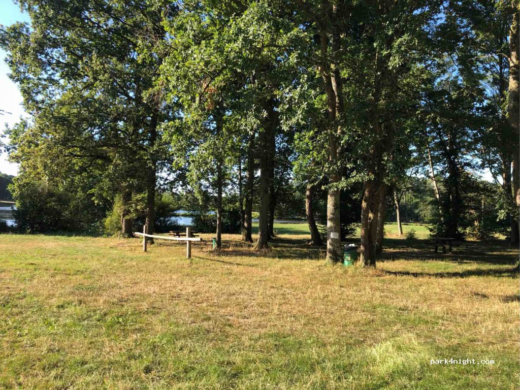 (49390) La Breille-les-Pins - Chemin du Plan d'Eau — foto