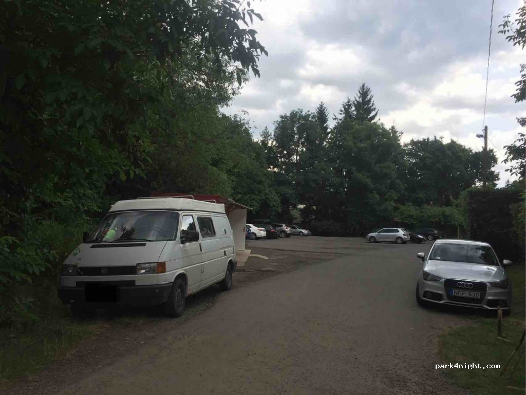 (3232) Gyöngyös - 25 Parádi út — foto