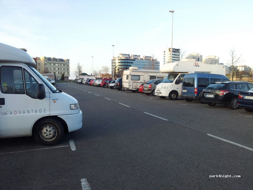 (33212) Gijón - 36 Avenida Juan Carlos I — foto 2