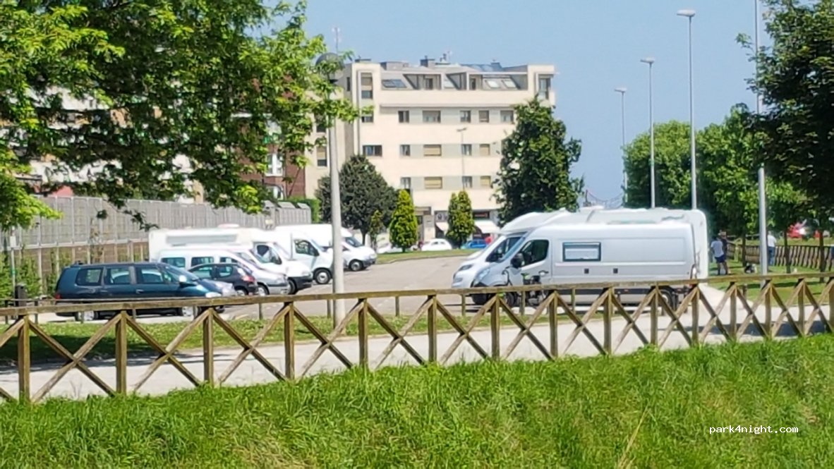 (33212) Gijón - 36 Avenida Juan Carlos I — foto 3
