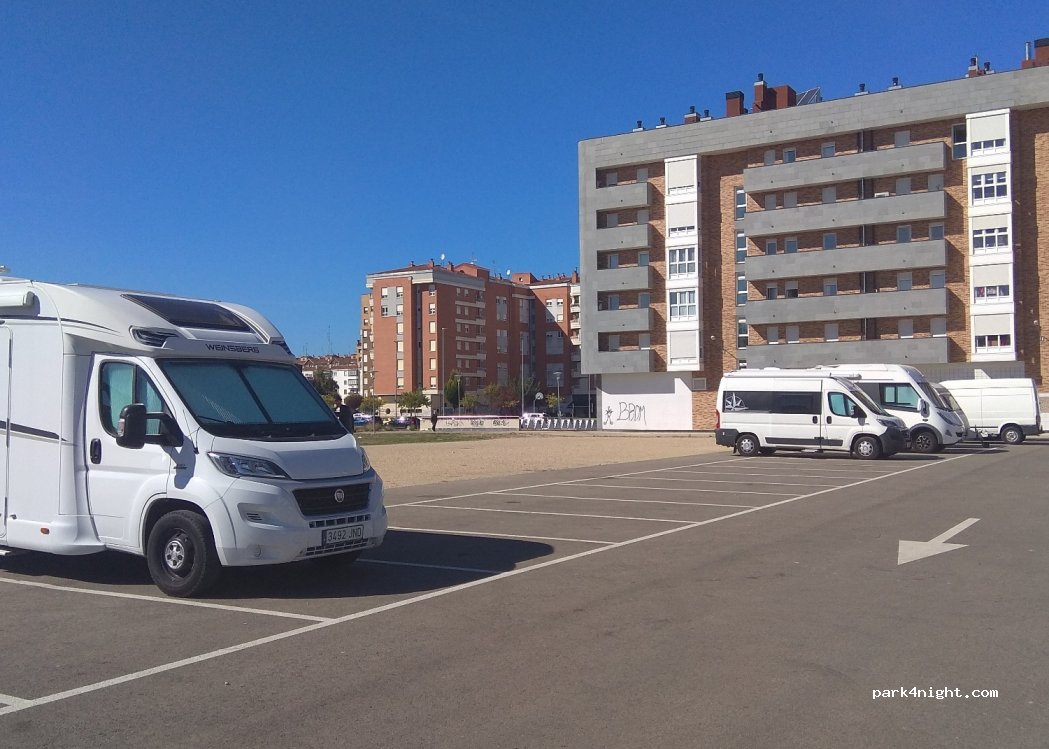 (09200) Miranda de Ebro - 12 Calle Ciudad de Vierzon — foto