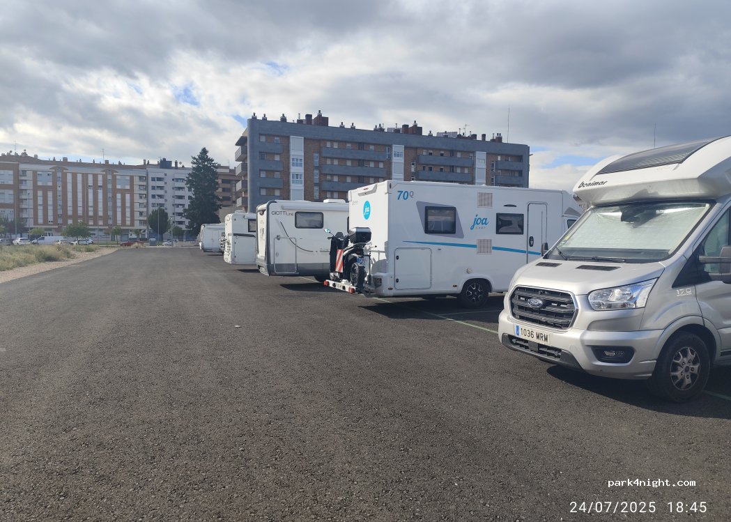 (09200) Miranda de Ebro - 12 Calle Ciudad de Vierzon — foto 4