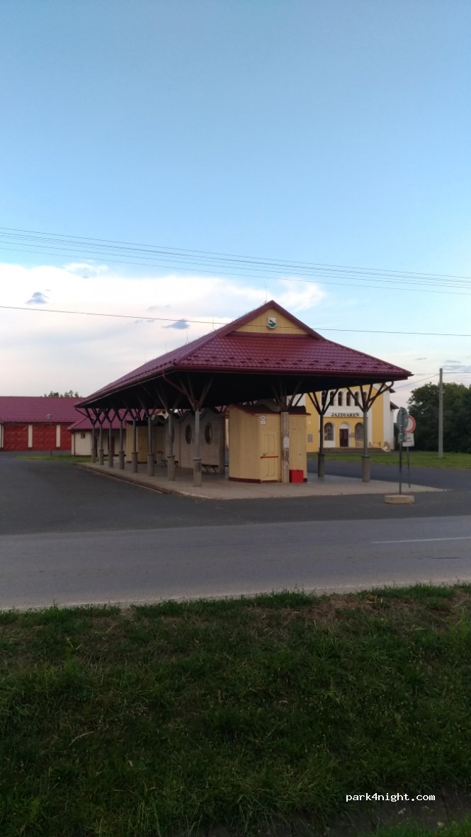 (072 14) Pavlovce nad Uhom - 1 Kostolné námestie — foto 2