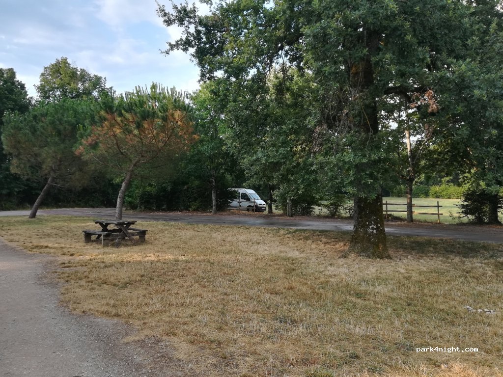 (81310) Lisle-sur-Tarn - La Jasse — foto