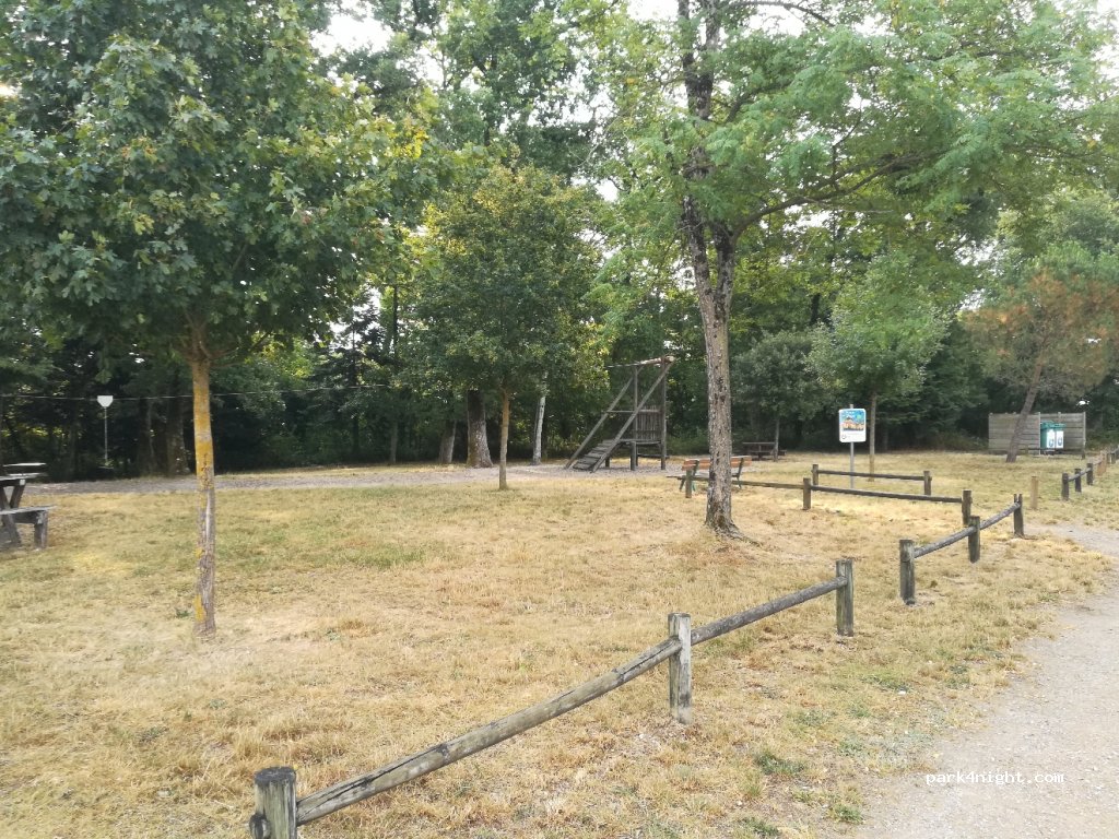 (81310) Lisle-sur-Tarn - La Jasse — foto 2