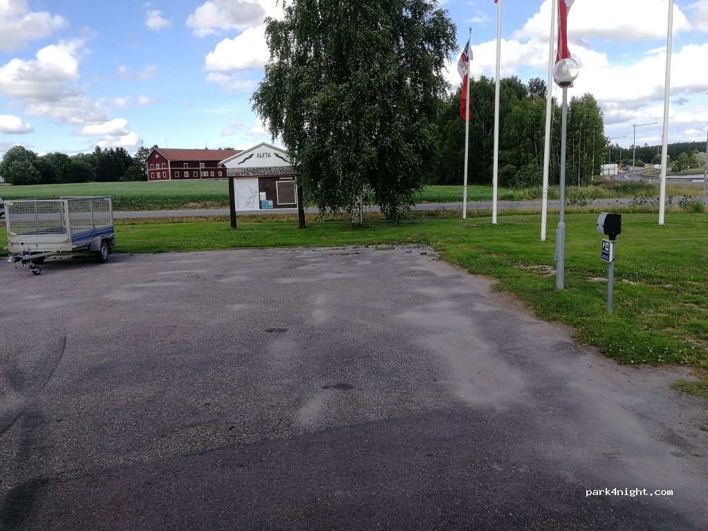 (822 30) Alfta - 3 Krangatan — foto 3