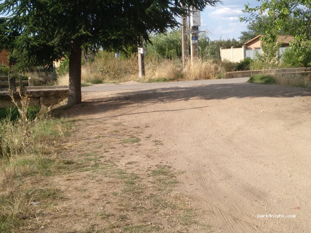 (24280) Benavides de Órbigo - 8 Calle Magisterio Nacional — foto 2