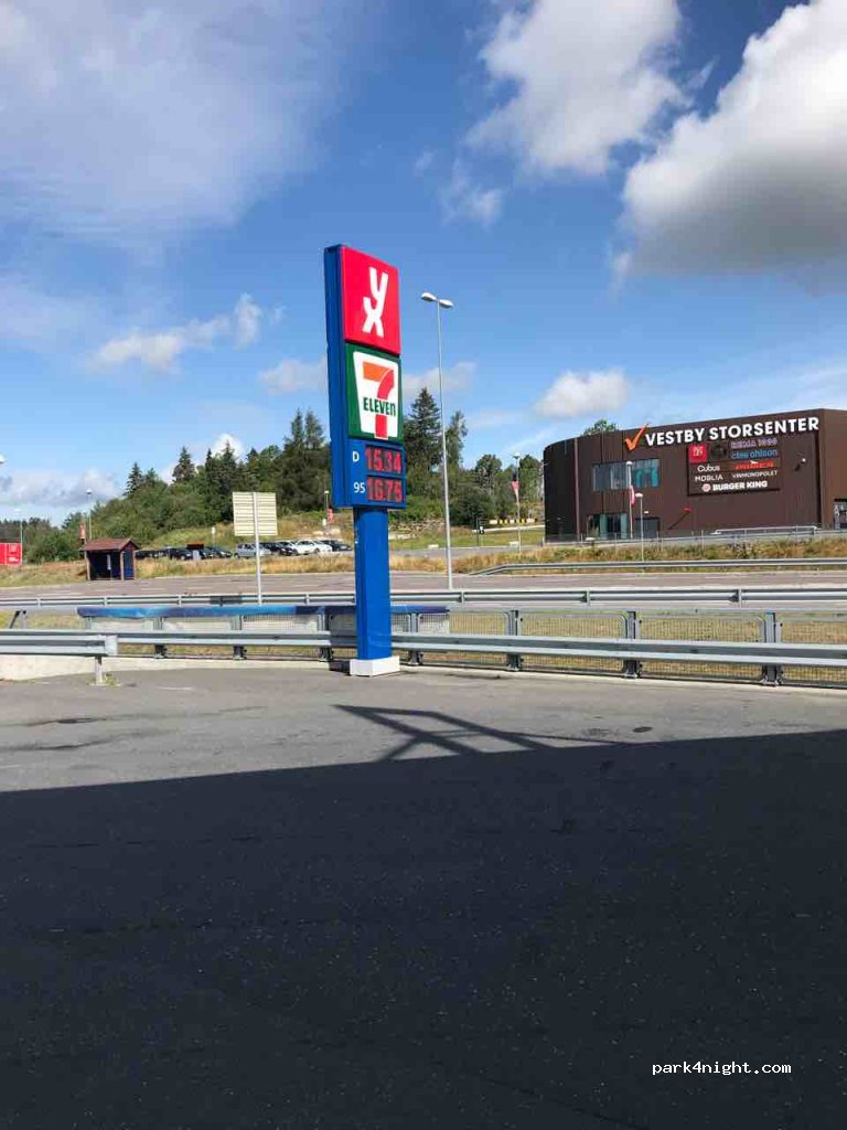 (1540) Vestby - 10 Kirkeveien — foto