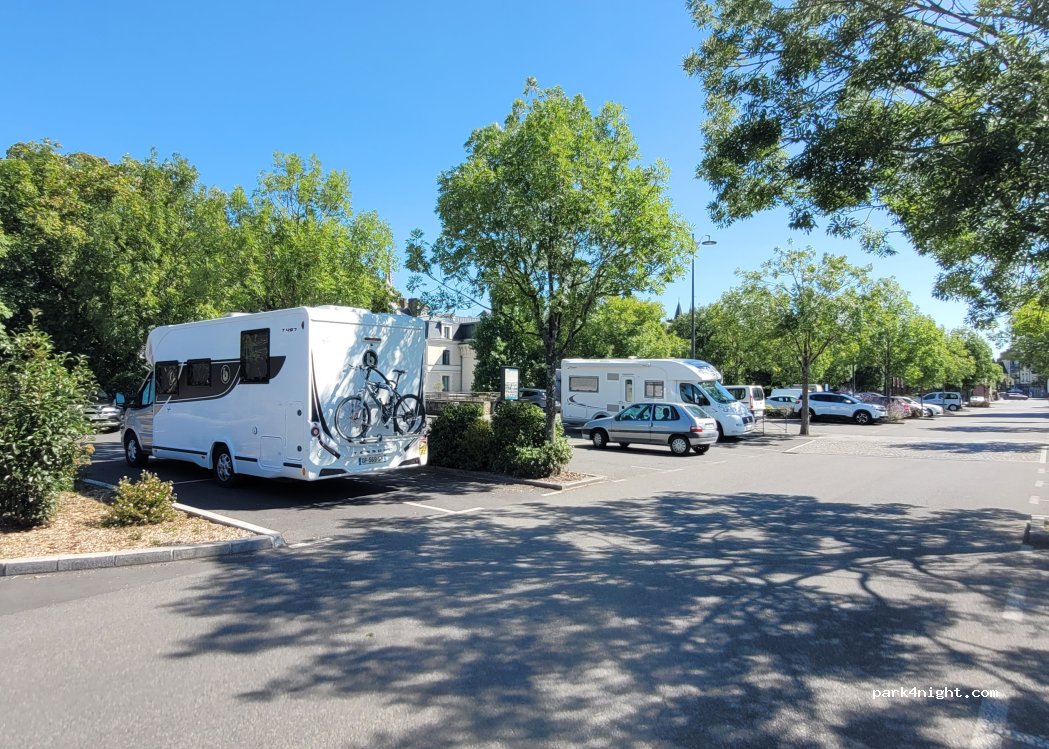 (35500) Vitré - 1 Rue du Bourg aux Moines — foto 3