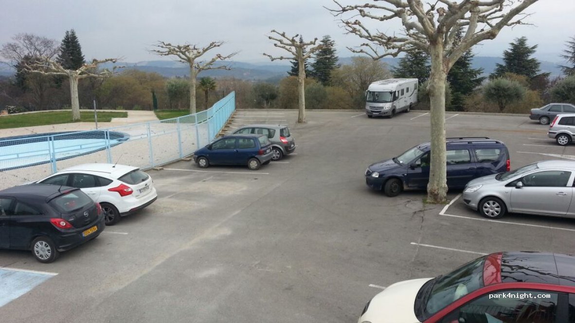 (84490) Saint-Saturnin-lès-Apt - Chemin de la Bruyère — foto 2