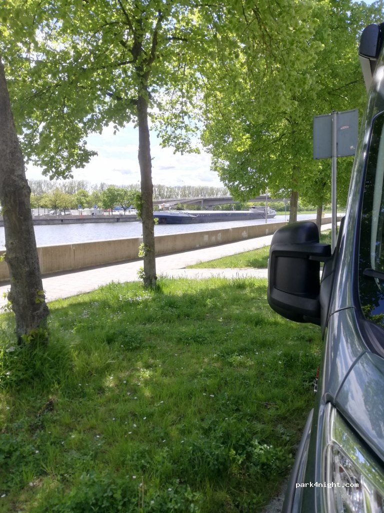 (93059) Regensburg - 22 Am Europakanal — foto 2