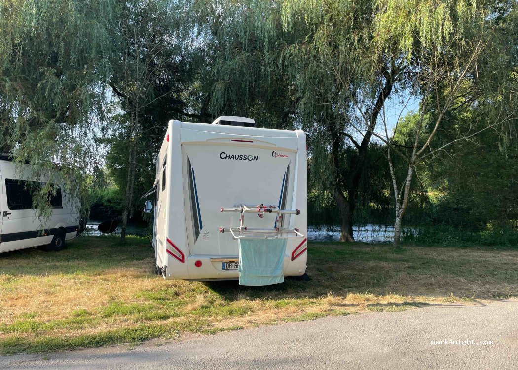 (16460) Lichères - Le Bourg — foto 4