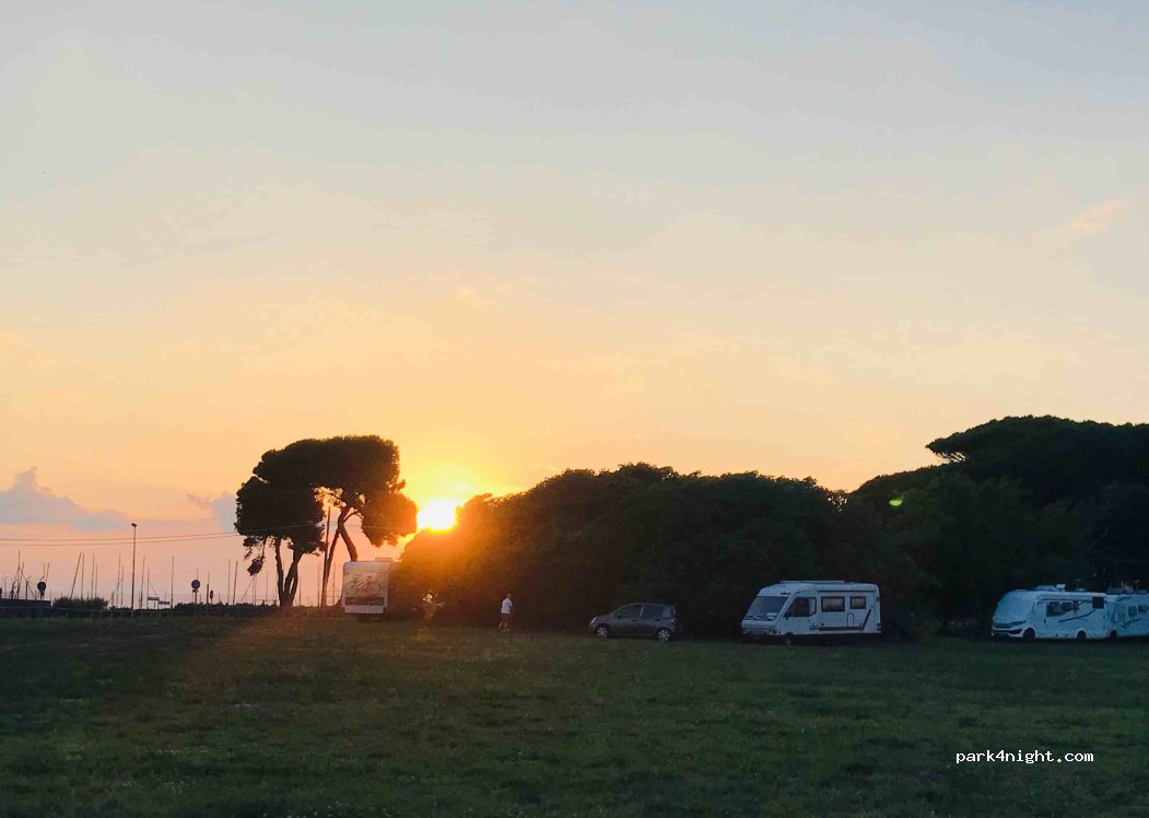 (01016) Lido di Tarquinia - 9 Via Filippo Giorgi — foto 2