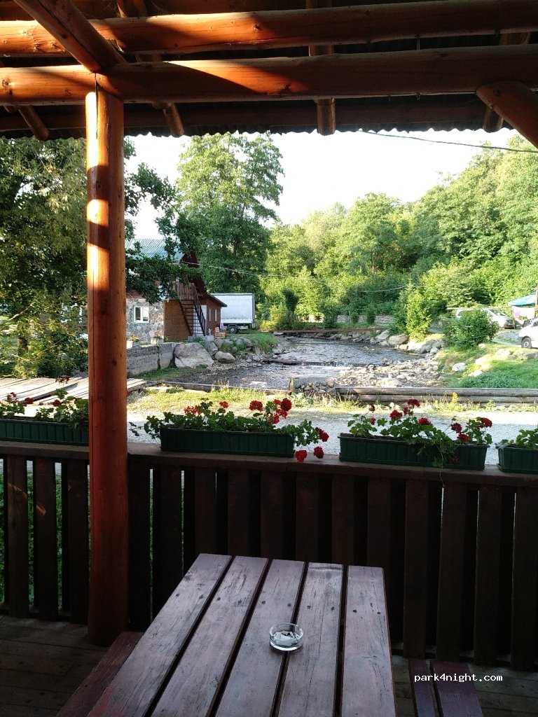 Ștrand Termal Perla Vlăhiței — foto