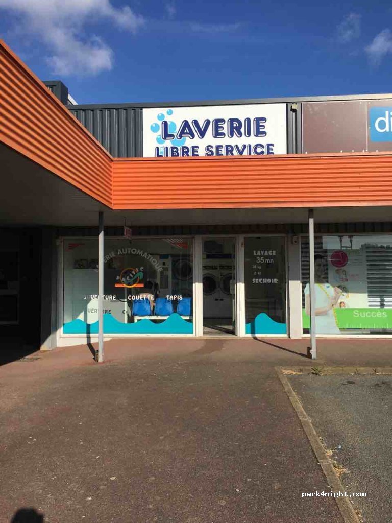 (56230) Questembert - 37 Rue Bernard Palissy / D5 — foto
