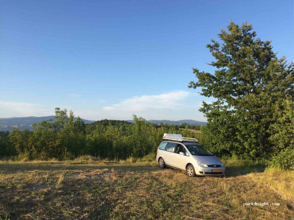 (52420) Vrh - Unnamed Road — foto