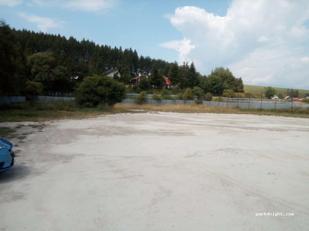 (059 72) Vrbov - Unnamed road — foto