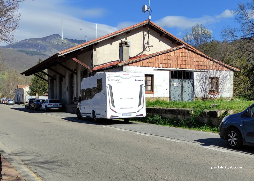 (10700) Hervás - 8 Calle la Vía — foto 4