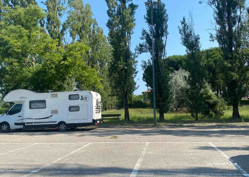 (48123) Marina Romea - 192 Viale dei Salici — foto 5