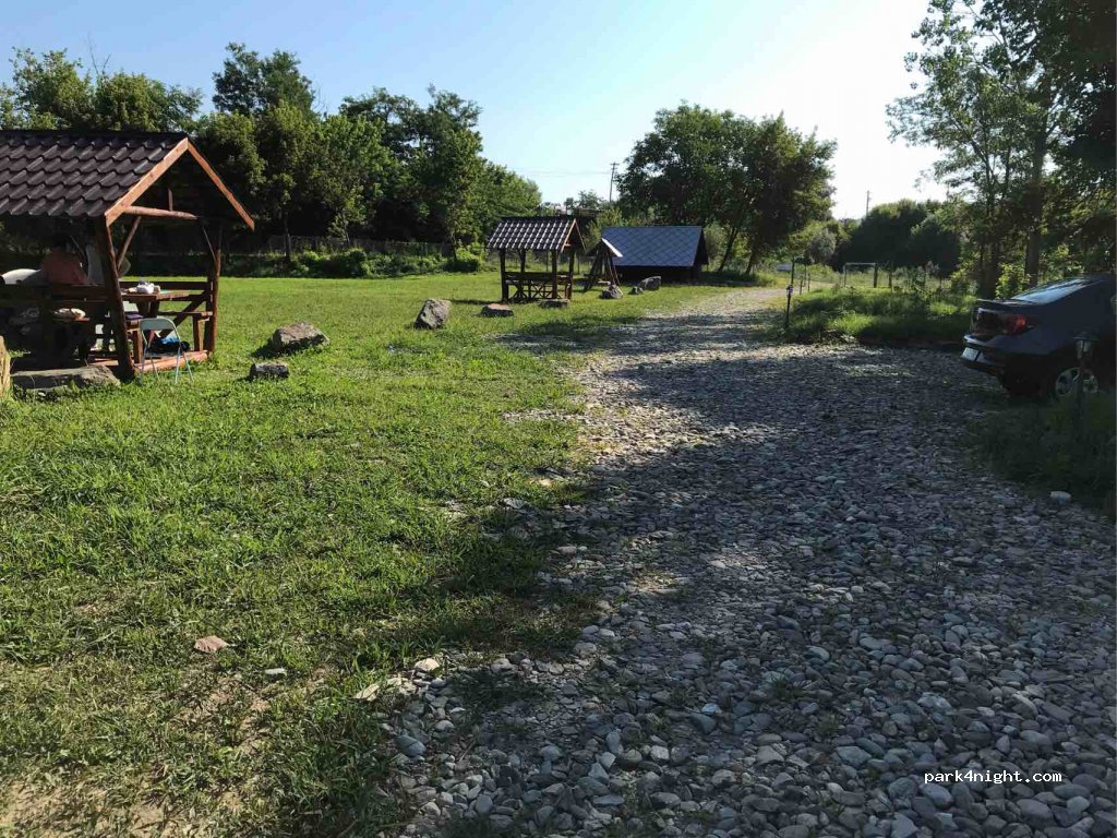 Camping si Pastravaria zavoi — foto