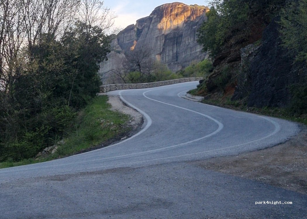 (422 00) Kalampaka - Unnamed Road — foto 3
