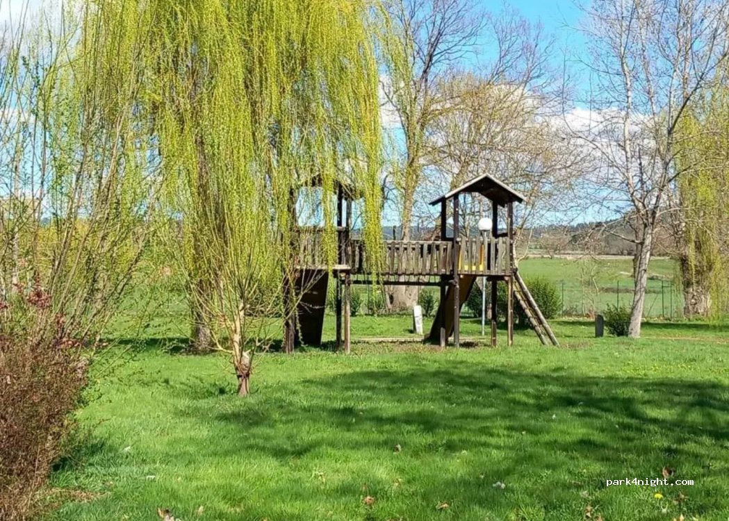 Camping ô bord de l'eau — foto 2