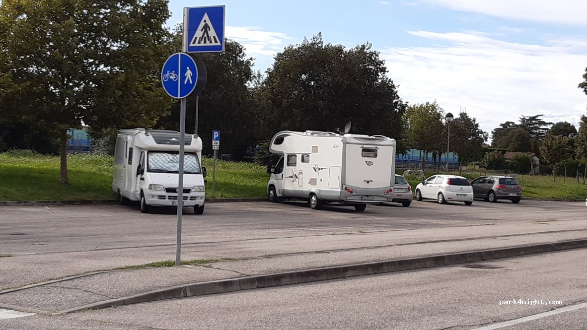 (37057) San Giovanni Lupatoto - 11 Via Sandro Pertini — foto 2