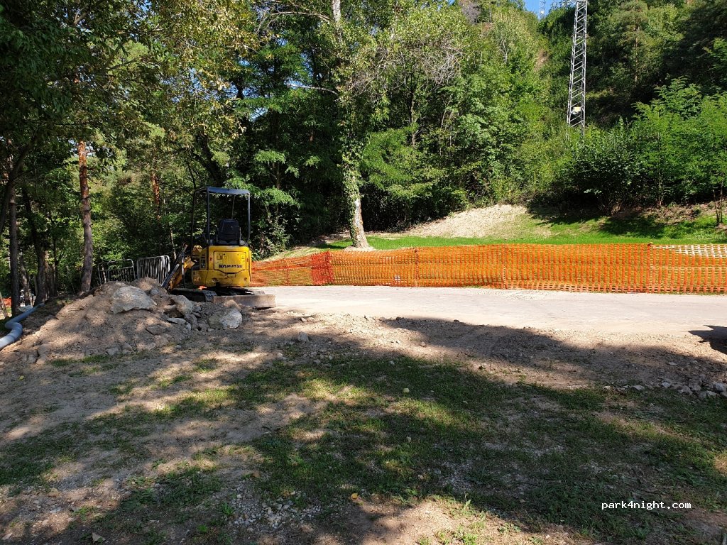(38012) Cles - Unnamed road — foto