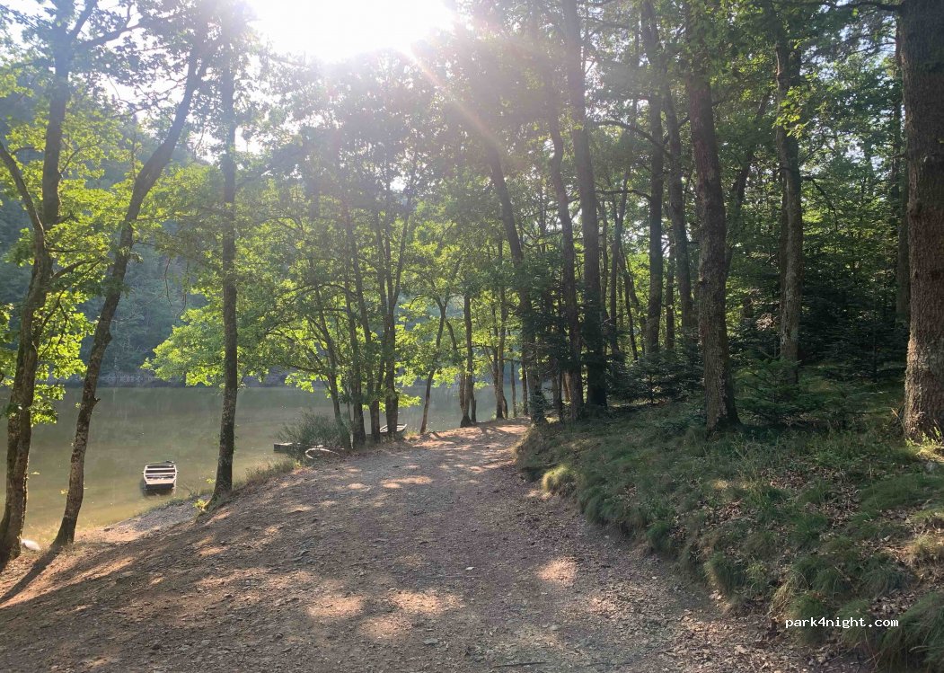 (63770) Les Ancizes-Comps - Unnamed Road — foto 3