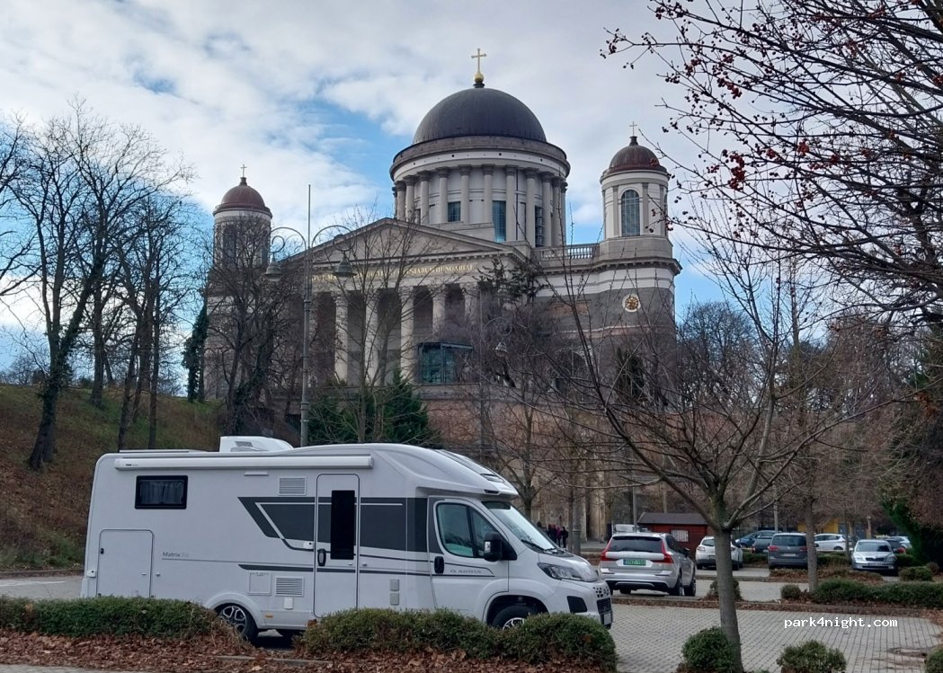 (2500) Esztergom - 11 Szent István tér — foto 4