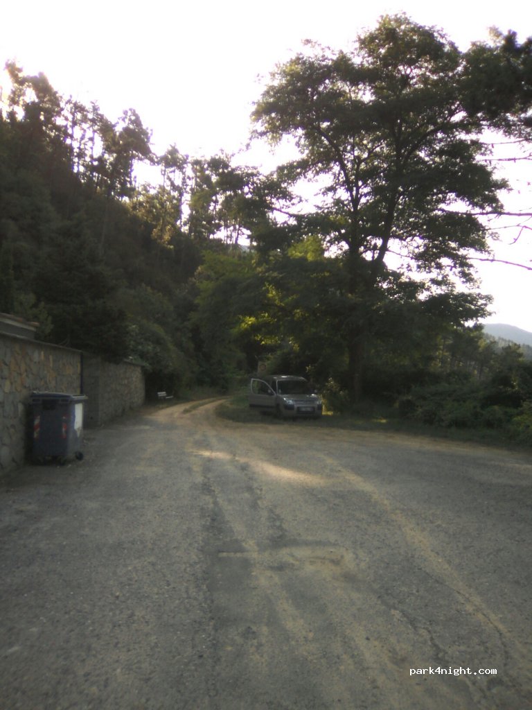 (19017) Volastra - Unnamed Road — foto