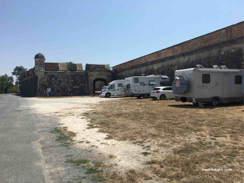 (17320) Hiers-Brouage - 6 Rue de la Grotte — foto