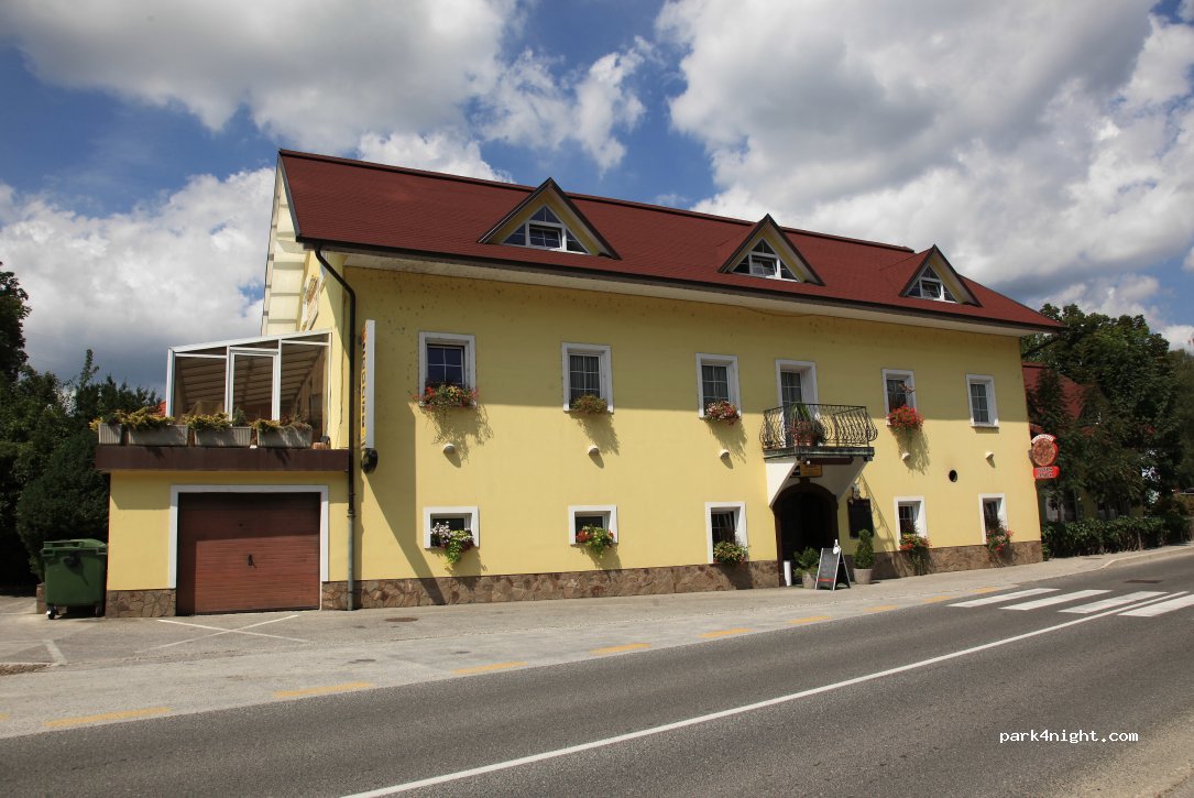 (8281) Senovo - 84 Titova cesta — foto
