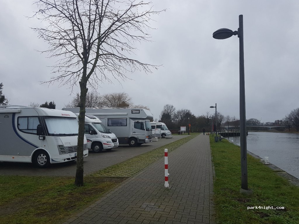 (3910) Neerpelt - Jaak Tassetstraat 58 — foto 2