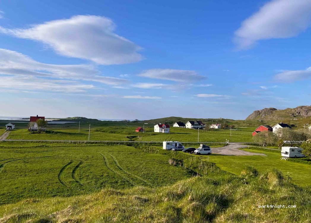 (8387) Fredvang - 3 Sekundær Fylkesveg 806 — foto 2