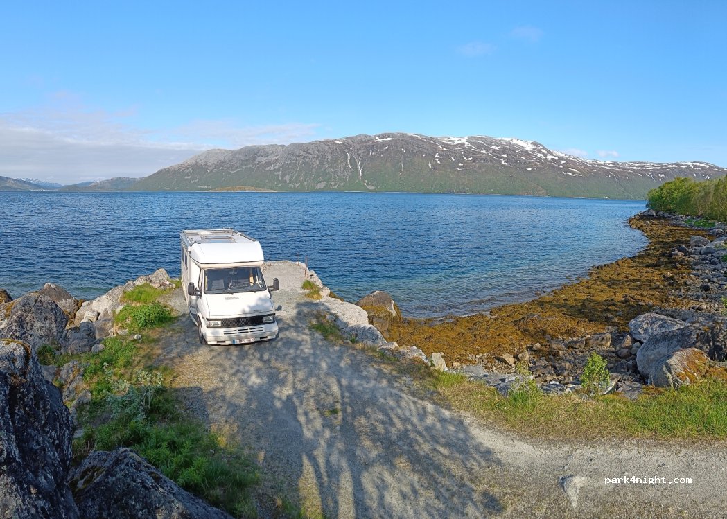 (9100) Kvaløya - 38 Fjordvegen — foto 3