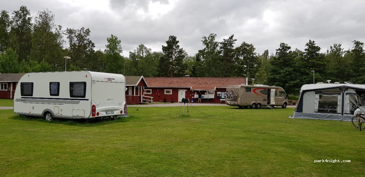 Mälarbadens camping and marina — foto