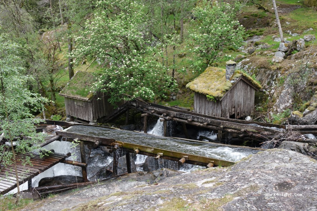 (4237) Suldalsosen - Riksveg 13 — foto 3