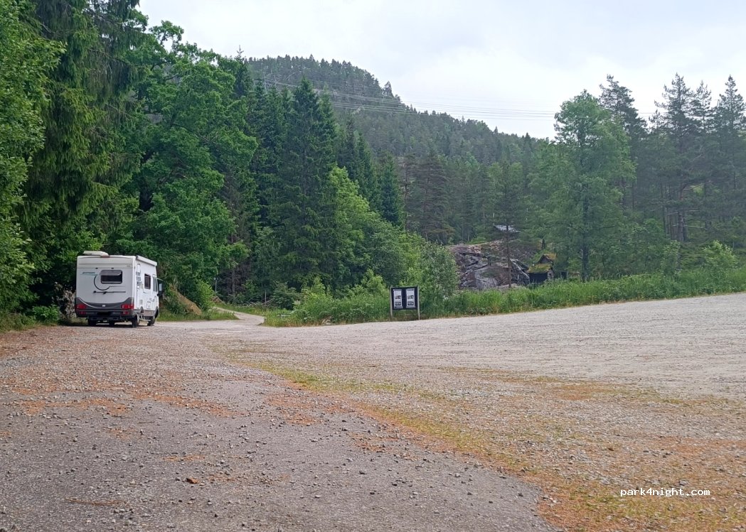 (4237) Suldalsosen - Riksveg 13 — foto 4