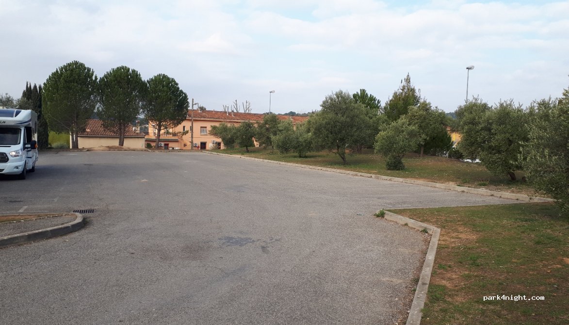(83670) Barjols - Avenue Jean Moulin — foto 2