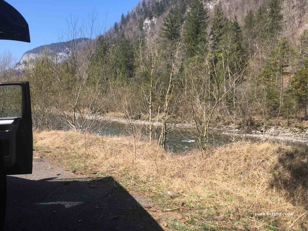 Parkplatz an der Schießanlage Selgis — foto 3