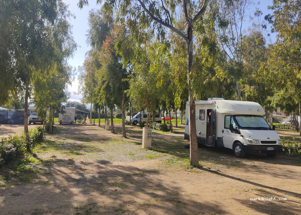 Sosta Camping Torre di Bari Sardo — foto 2