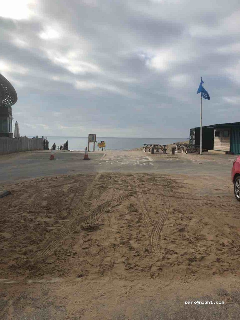 (SA70 7EG) Tenby - Battery Road — foto