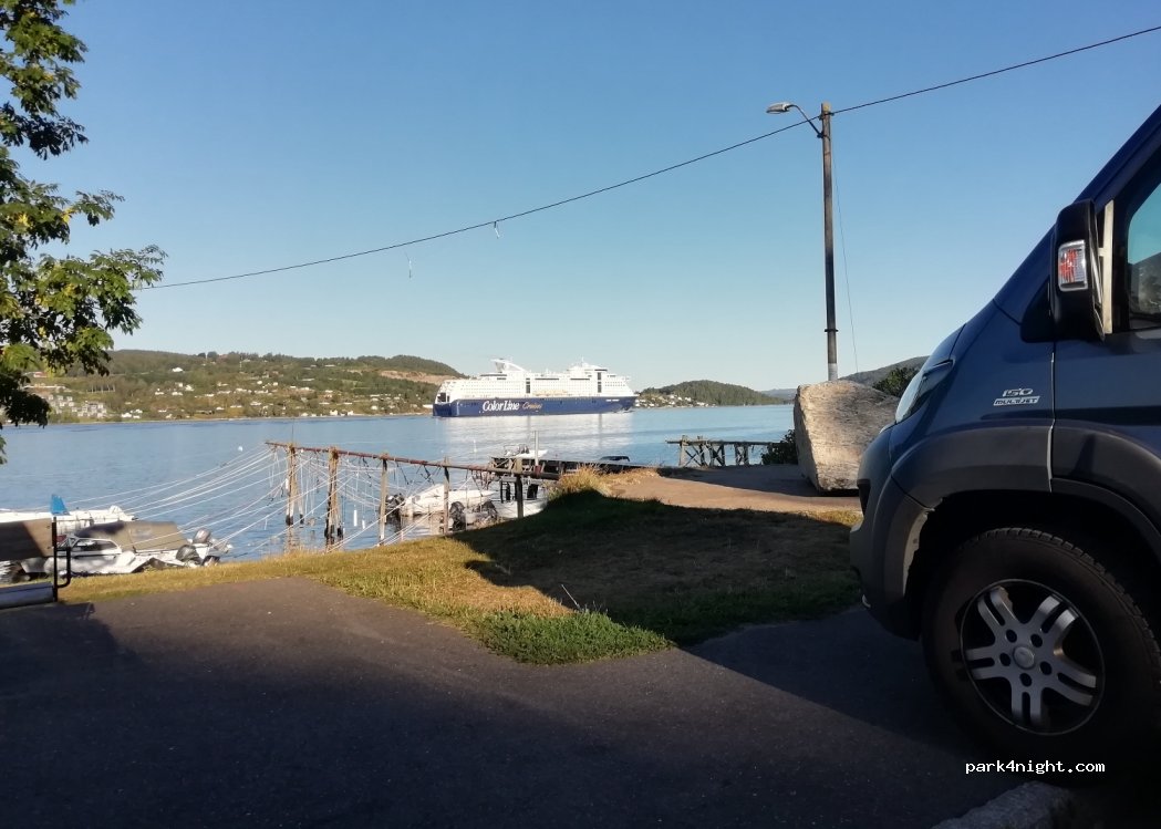 (1440) Drøbak - 12 Badeveien — foto