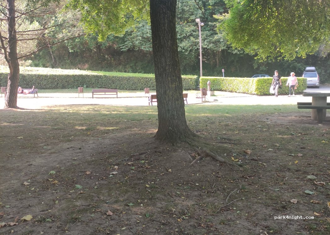 (33194) Ules - 12 Lugar Ules — foto 3