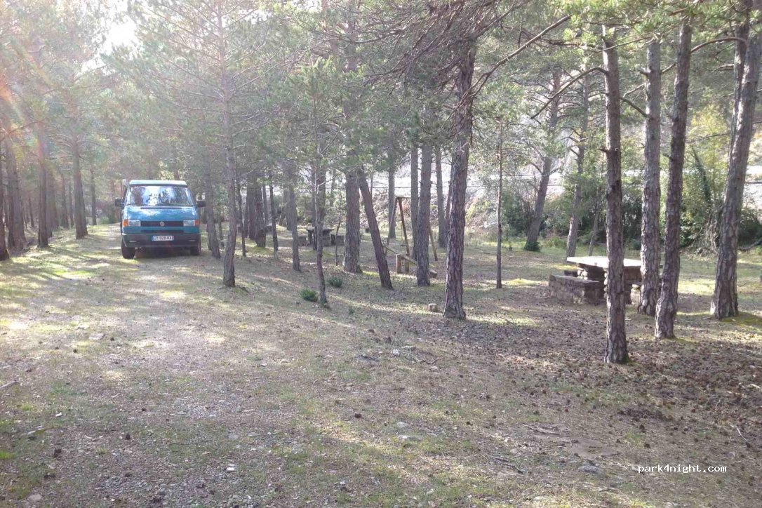 () Aragüés del Puerto - A-2605 — foto