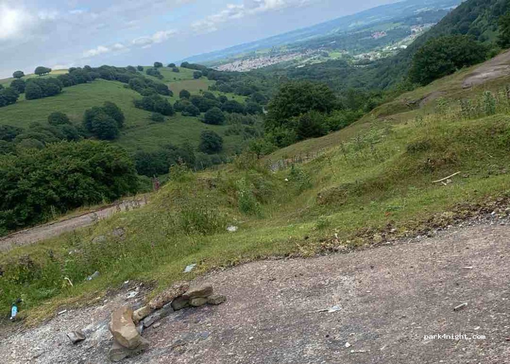 (NP13 2AZ) Abertillery - Unnamed Road — foto 4